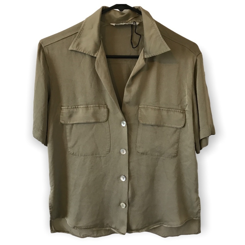 3/$15 Zara metallic olive green short sleeve button down top (T2)